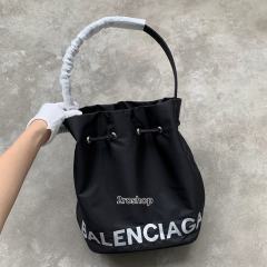 발렌시아가아로고버킷백