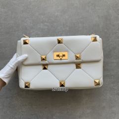 발렌티노플랩백