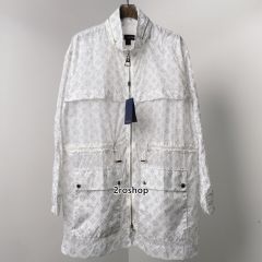 LV 트랜치 코트