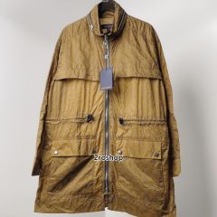 LV 트랜치 코트