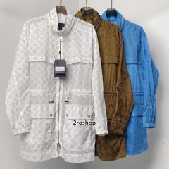 LV 트랜치 코트