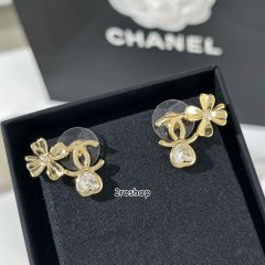 CHANEL 피어싱