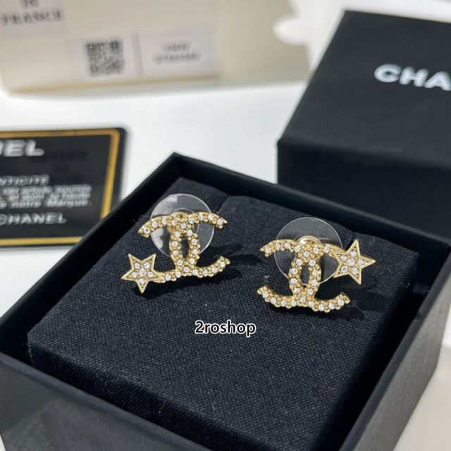 CHANEL 피어싱