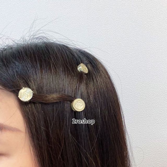 CHANEL 헤어핀