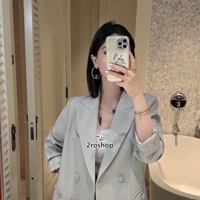 CHANEL 피어싱