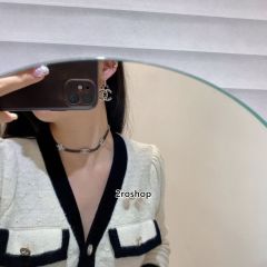 CHANEL 피어싱