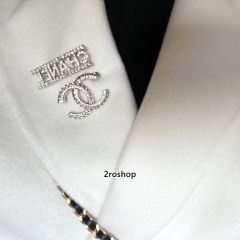 CHANEL 브로치