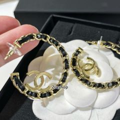 CHANEL 피어싱