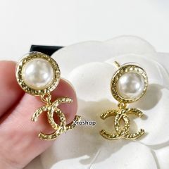 CHANEL 피어싱