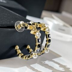 CHANEL 피어싱