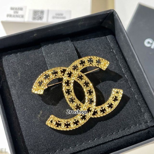 CHANEL 브로치