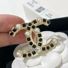 CHANEL 브로치