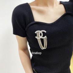 CHANEL 브로치