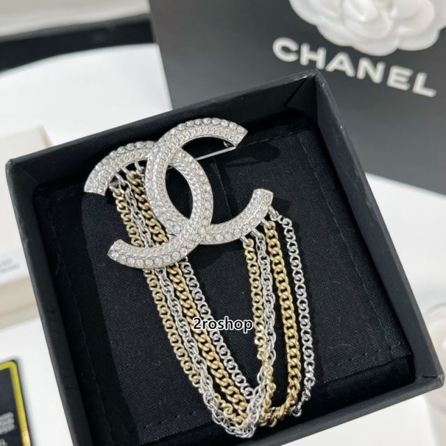 CHANEL 브로치