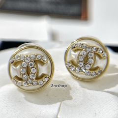 CHANEL 피어싱