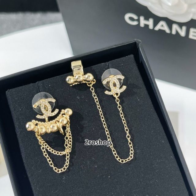 CHANEL 피어싱