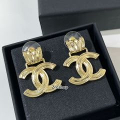 CHANEL 피어싱