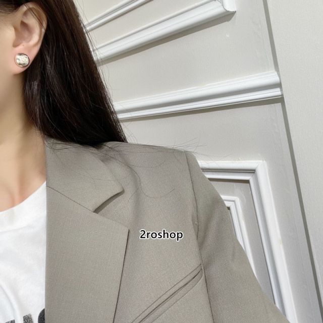 CHANEL 피어싱