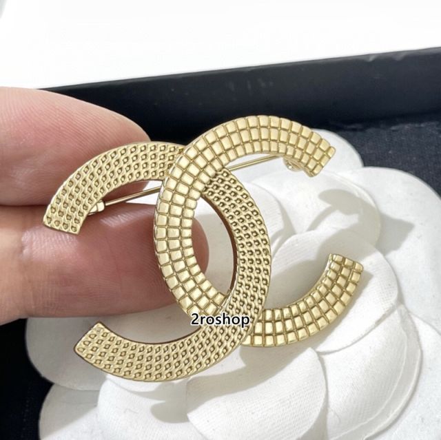 CHANEL 브로치