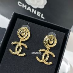 CHANEL 피어싱