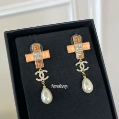 CHANEL 피어싱