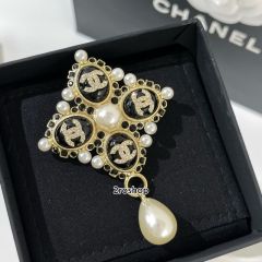 CHANEL 브로치