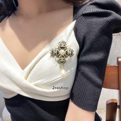 CHANEL 브로치