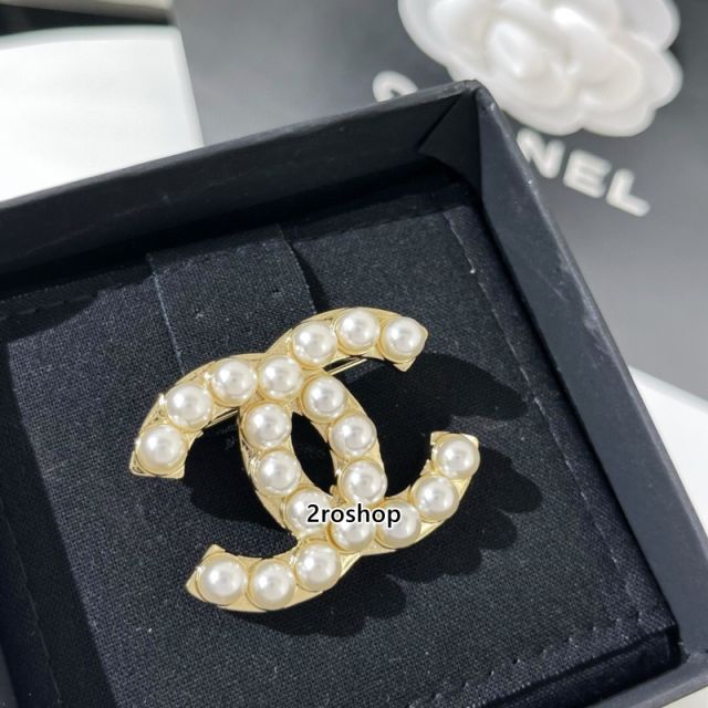 CHANEL 브로치