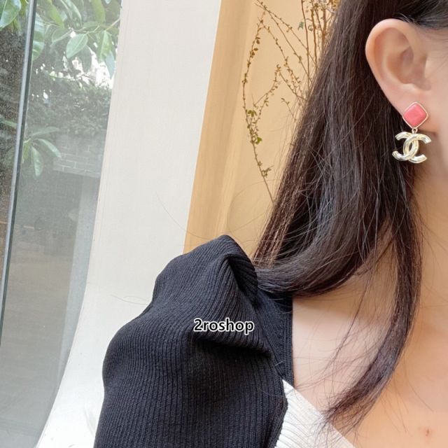 CHANEL 피어싱