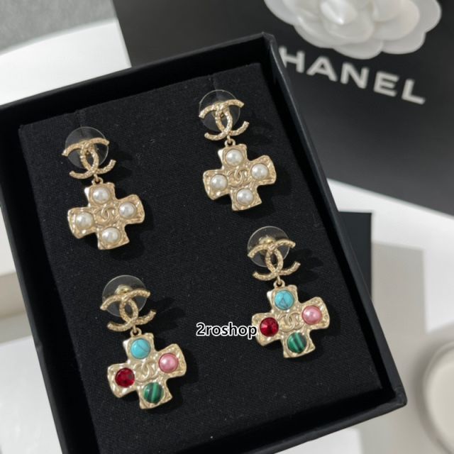 CHANEL 피어싱