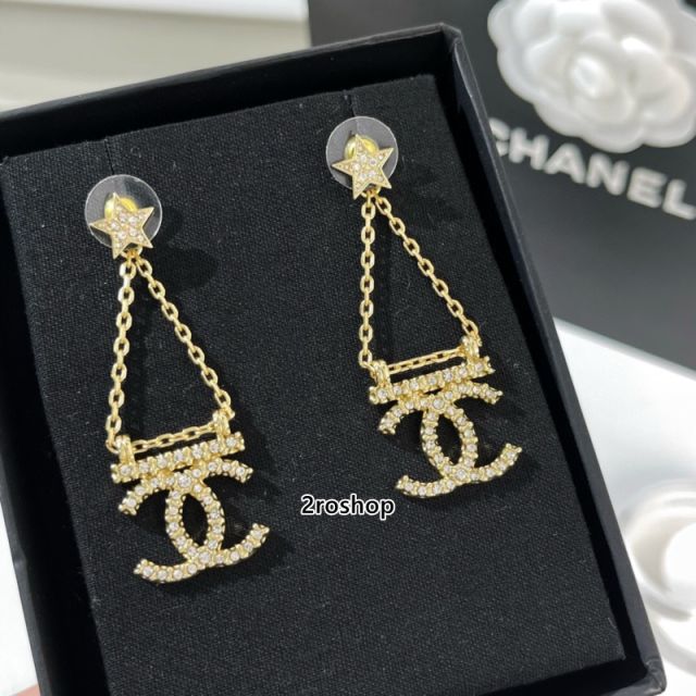 CHANEL 피어싱