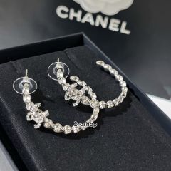 CHANEL 피어싱