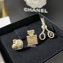 CHANEL 브로치