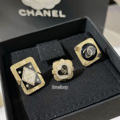 CHANEL 브로치