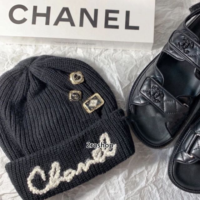 CHANEL 브로치