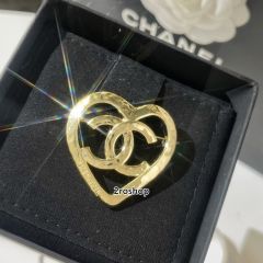 CHANEL 브로치