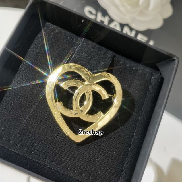 CHANEL 브로치
