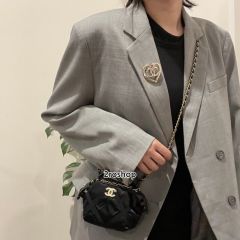 CHANEL 브로치