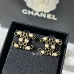 CHANEL 피어싱