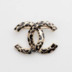 CHANEL 브로치
