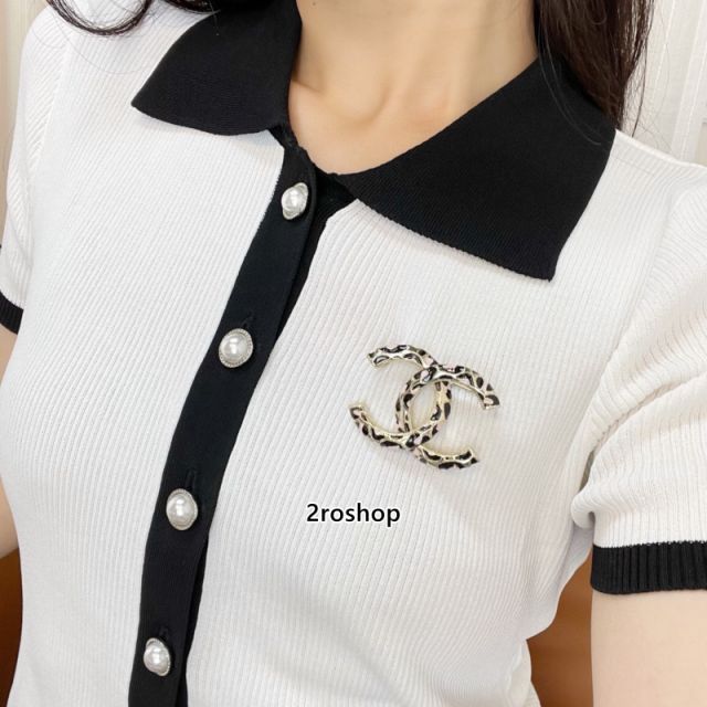CHANEL 브로치