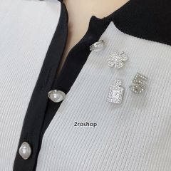 CHANEL 브로치