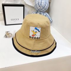 구찌 X 디즈니도날드덕버킷햇연핑크