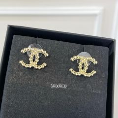 CHANEL 피어싱