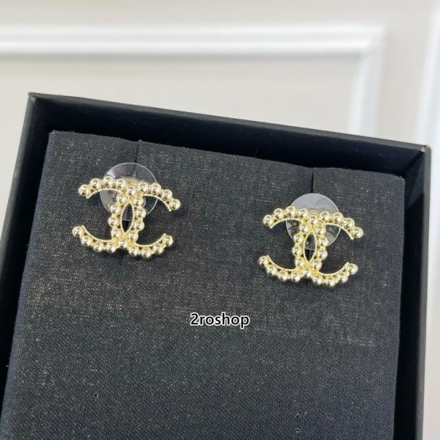 CHANEL 피어싱