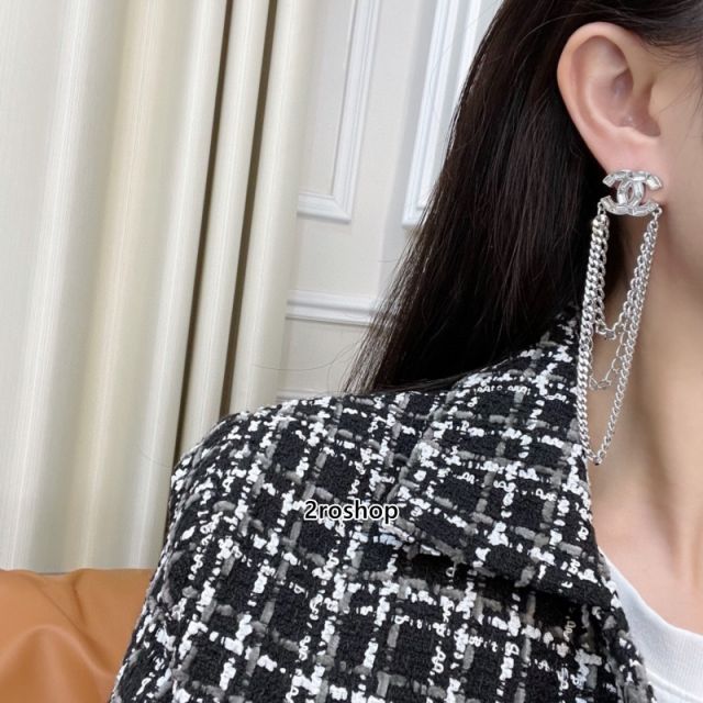 CHANEL 피어싱