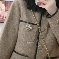CHANEL 브로치