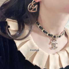 CHANEL 피어싱