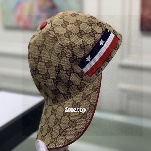 구찌볼캡화이트