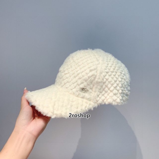 구찌모자아이보리